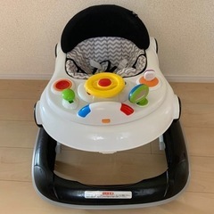 西松屋　エンジョイレーサー　歩行器　パトカー