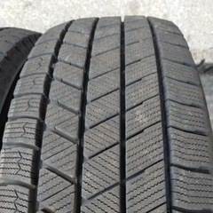 ①【土日限定値下げ】BLIZZAK VRX3 スタッドレスタイヤ 【195/65R15 2021年製】4本