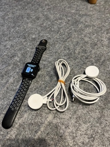 Apple watch SE 40mm GPS アップルウォッチ
