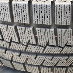 値下げしました 22年製スタッドレスタイヤ4本セット 使用1か月 セレナ  