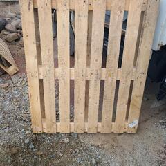 ユーロパレット1木製パレット　囲い柵ベッド　ドッグラン