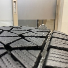 4本セット　バリ溝！！！(9.5分山)  225/65R17 スタッドレス　質問、値下げ交渉等コメントください。