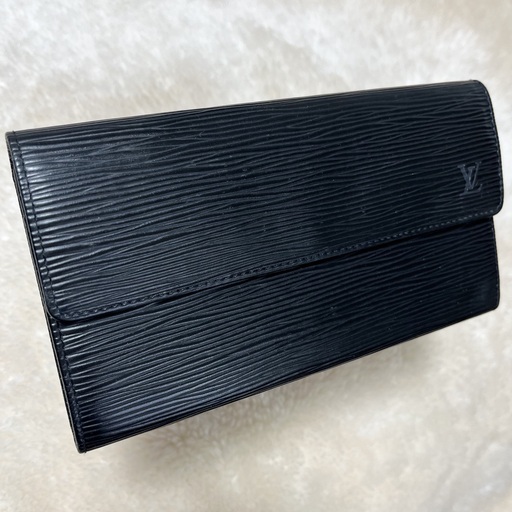 LOUIS VUITTON ルイヴィトン エピ ポルトフォイユ サラ 長財布