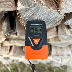 薪ストーブキャンプ広葉樹 薪割済のニセアカシア4-3薪 1.1㎥水分6