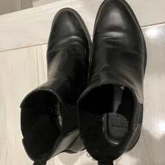 レディースショートブーツ　ZARA 37やりとり中