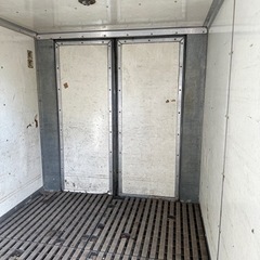 値下げしました！保冷車　トラック　荷台　箱車　車　自動車　部品