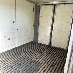 値下げしました！保冷車　トラック　荷台　箱車　車　自動車　部品