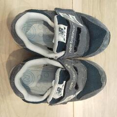 new balanceスニーカー