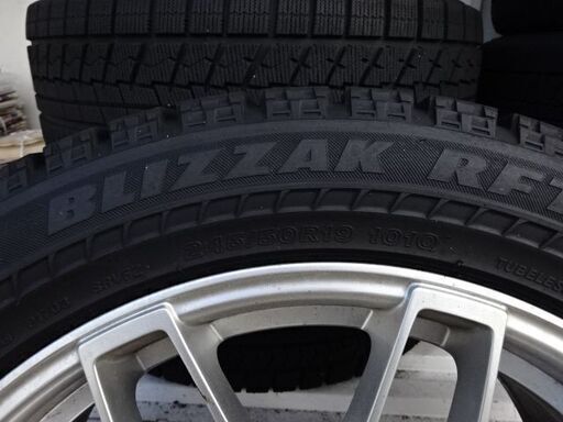 Wedsデルモア１９インチ８JJ PCD１２０＋２５　ブリザックRFT245/50R19 2017年製　中古品