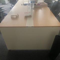 オフィス用机 4点 取りに来ていただける方