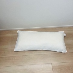 ニトリ　セミロング枕