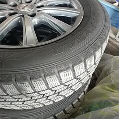 プリウスαスタッドレスタイヤ