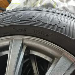 プリウスαスタッドレスタイヤ