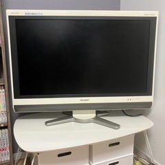 シャープAQUOSテレビ　32インチ