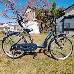 美品！ シニアの方におすすめ！ノーパンクタイヤ＋オートライト＋低床フレーム22インチ自転車 ネイビー