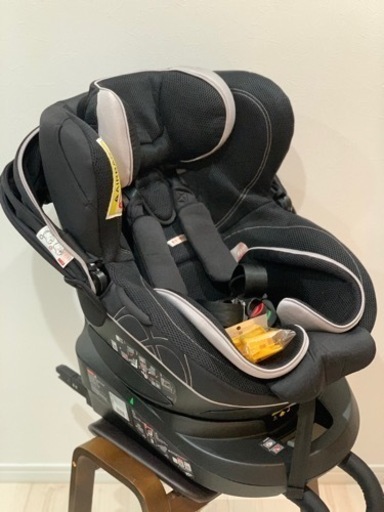 【美品】エールべべ　クルット4i グランス　プラチナブラック　ISOFIX