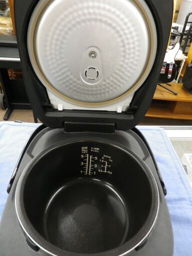 5.5合炊き IH炊飯器 2020年製 パナソニック SR-CFE109 IH炊飯ジャー ブラック Panasonic 西岡店 5.5合炊き IH炊飯器 2020年製 パナソニック SR-CFE109 IH炊飯ジャー
