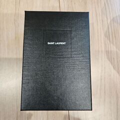 Saint Laurent 箱