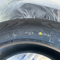 ランクル300ZX 純正タイヤ4本新車外し