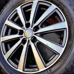 スタッドレスタイヤ 215/65 R16　4本＋16インチ5つ穴 アルミホイール＋ナット20個セット