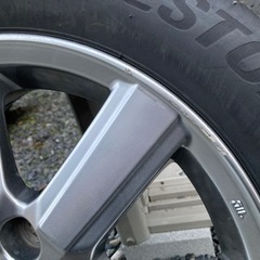 ヴオクシー70系16インチホイール付スタッドレス