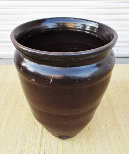 【直接引取り限定】大水瓶　大壺　陶器　排水付き　水がめ　置物　茶道具　茶壺　骨董品　時代物　メダカ鉢　金魚鉢　古民家　レトロ