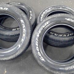 中古タイヤ　ハイエース等　215/65R16 109L　4本