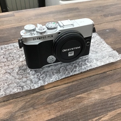 #K-78【ご来店頂ける方限定】OLYMPUSのミラーレス一眼カメラです