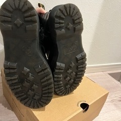 【Dr.Martens】QUAD RETRO JADON STRAP 8EYE