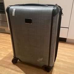 ジャンク　TUMI 機内持ち込みサイズ　スーツケース