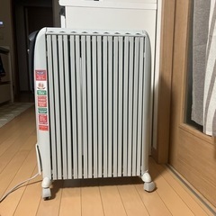 DeLonghi  オイルヒーター  (お話中)