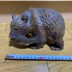 木彫りの熊　A
