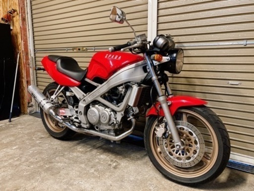 ホンダ　VT250 スパーダ　配送可能　支払いは現金or振り込みも可能　赤