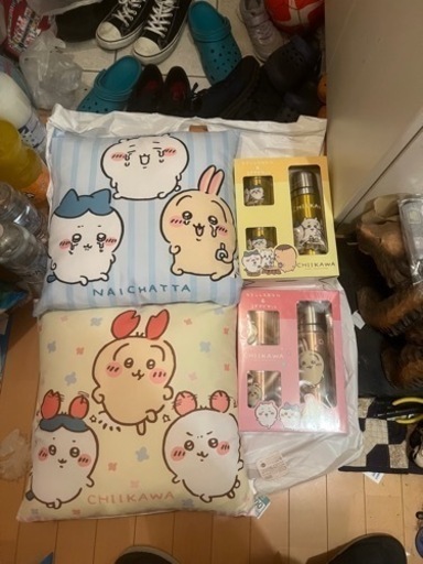 ちいかわ　クッション　＆　ステンレスボトル＆2Pマグセット