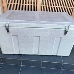 値下げ交渉有り　定価¥100000以上　DAILITE 業務用大型クーラーボックス　200L  ダイライト