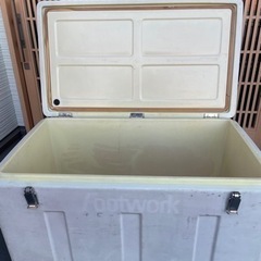 値下げ交渉有り　定価¥100000以上　DAILITE 業務用大型クーラーボックス　200L  ダイライト