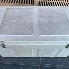 値下げ交渉有り　定価¥100000以上　DAILITE 業務用大型クーラーボックス　200L  ダイライト