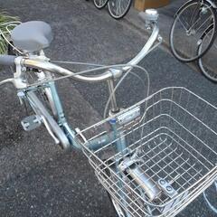 中古自転車２８１９　前後タイヤ新品！ブリヂストン　カルーサベルト　２６インチ　３段ギア　LEDオートライト　アルミフレーム　ベルトドライブ　ステンレス部品多用