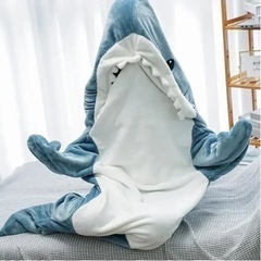 サメ　着ぐるみ　着る毛布　新品　ブランケット　パーカー