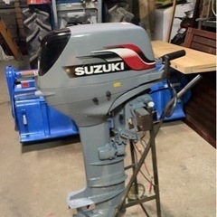 SUZUKI25馬力船外機(2st)(セル付き)