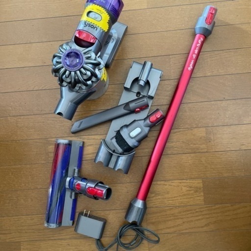 決まりました！dyson v8 slim fluffy ダイソン掃除機