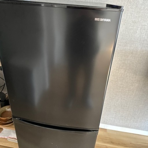 2020年製アイリスオーヤマ　ノンフロン冷凍冷蔵庫　IRSD-14A ブラック