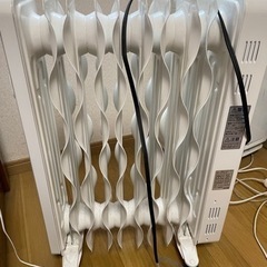 ウェーブ型オイルヒーター 暖房器具 KWOH-120C アイリスオーヤマ