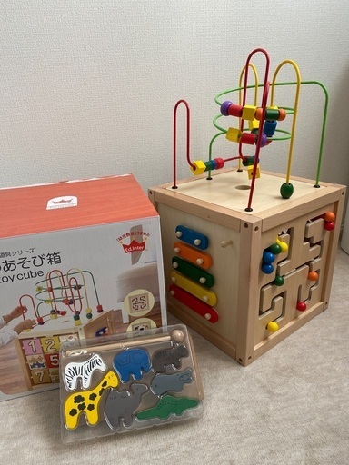 知育おもちゃ　森のあそび箱