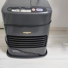 HITACHI　石油ファンヒーター　灯油30Lセット