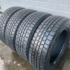 スタッドレスタイヤ　185／65 R 15  18年製　ダンロップ