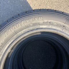 🌟タイヤ安く譲ります🌟新古スタッドレスタイヤ🚗GY１５５/６５R14🚗　（）