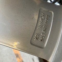 アウディ A4 ホイール付きスタッドレスタイヤ