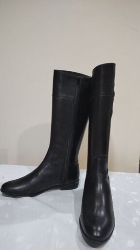 新品未使用本革ブーツ❢　（お店で試し履きのみ）