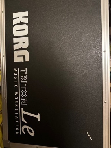 キーボード　KORG TRITON Le 76